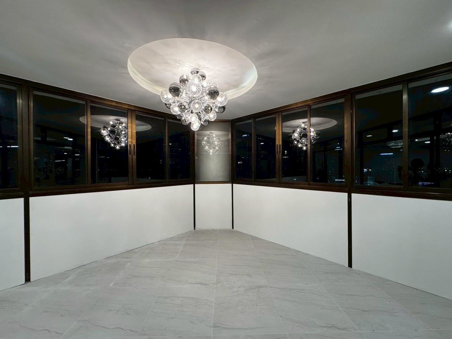 3 卧室 公寓 出售 在  - Image 6