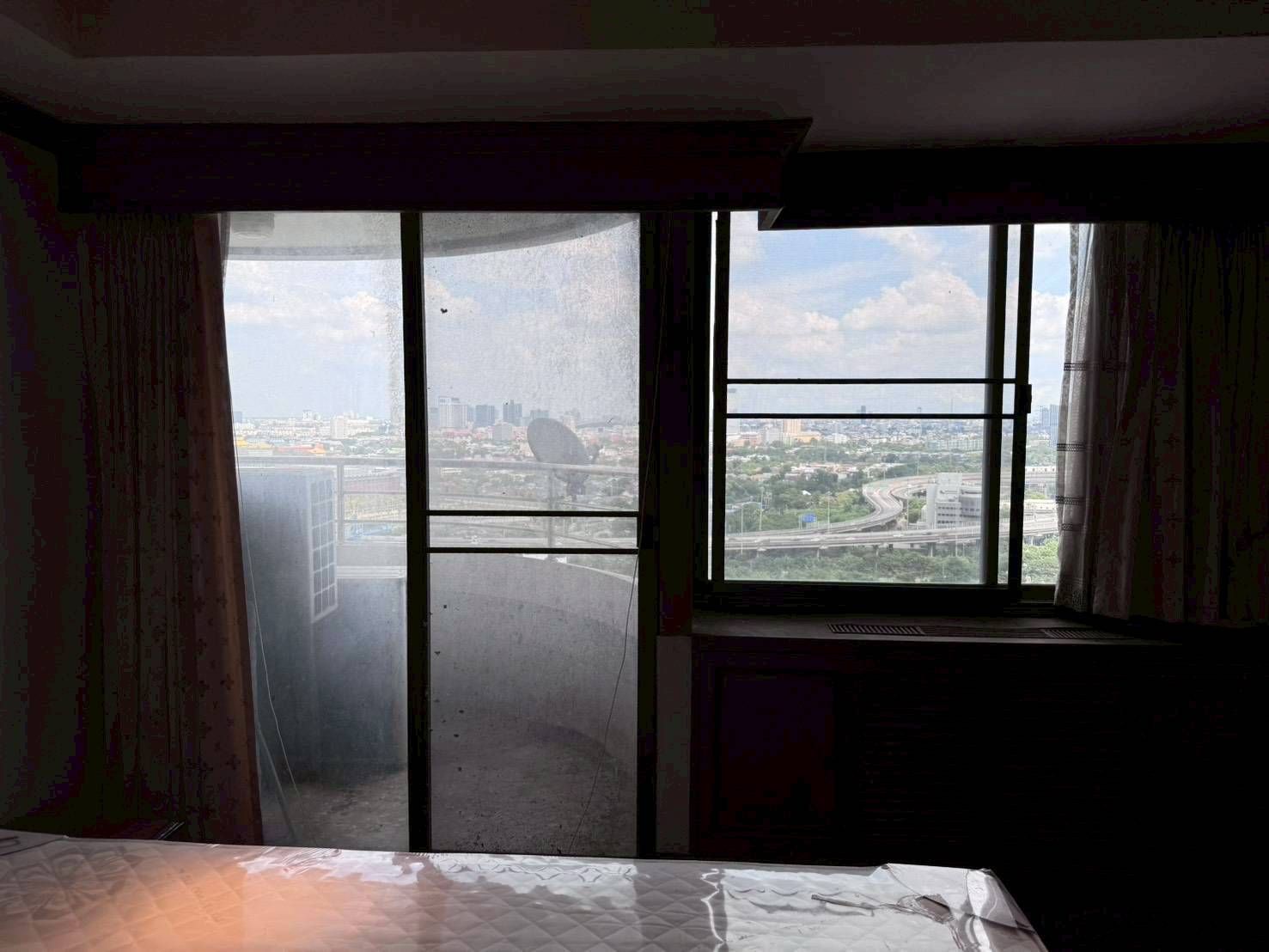 รอยัล ไนน์ เรสซิเดนท์ - Image 8