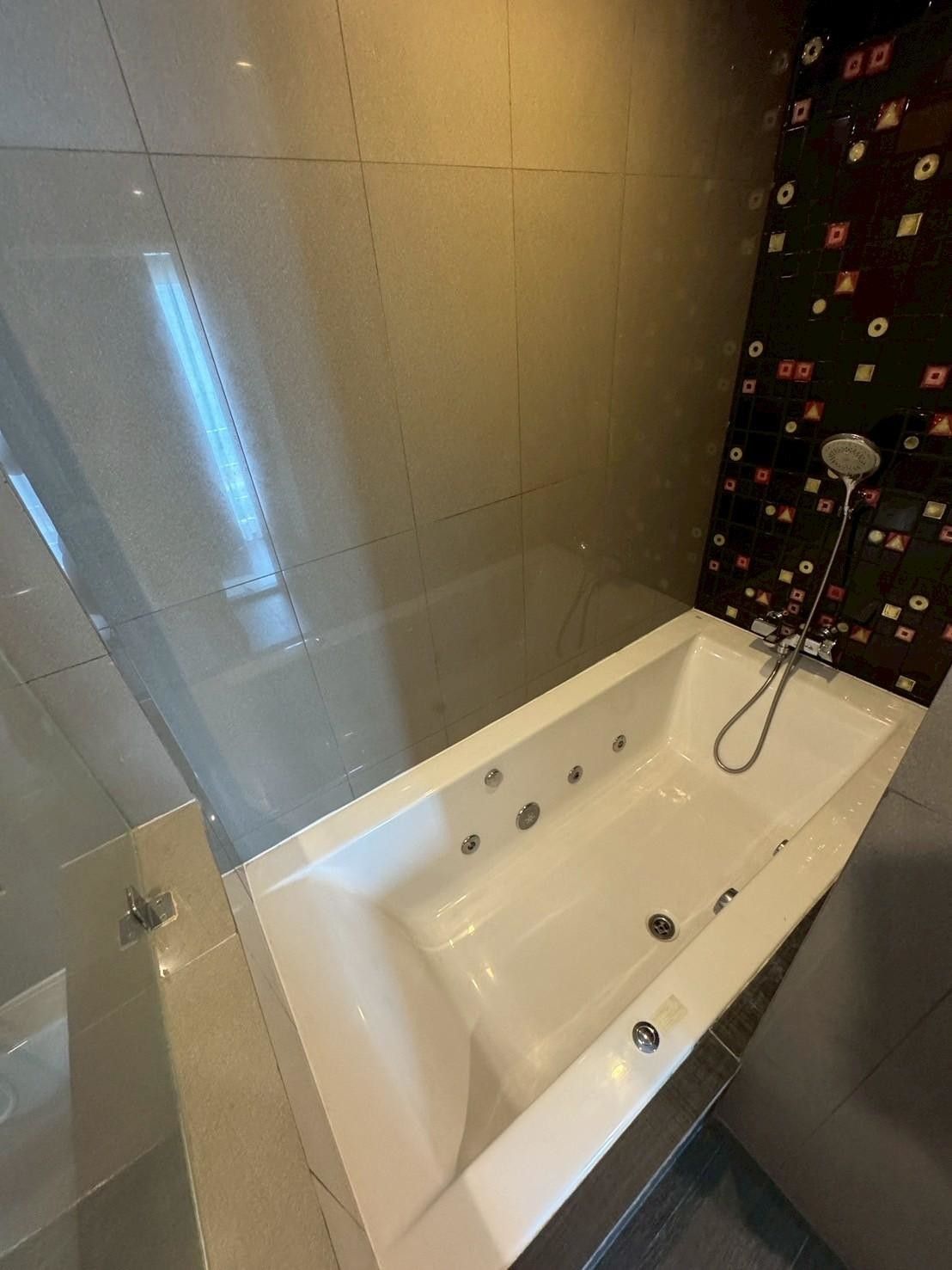 uploads/3efcf3ff-14c0-49cd-a97d-c18a86e0c28f/1e3249b5-2782-4697-8610-ae2bbecb40fc