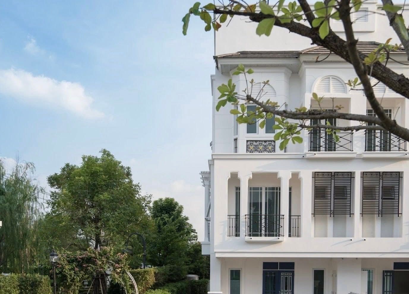 3 卧室 联排别墅 出租 在  - Image 2