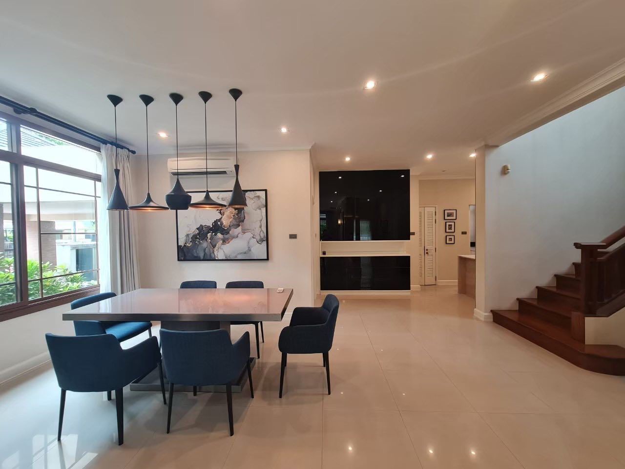 Narasiri Phatthanakan-Srinakarin - Image 3