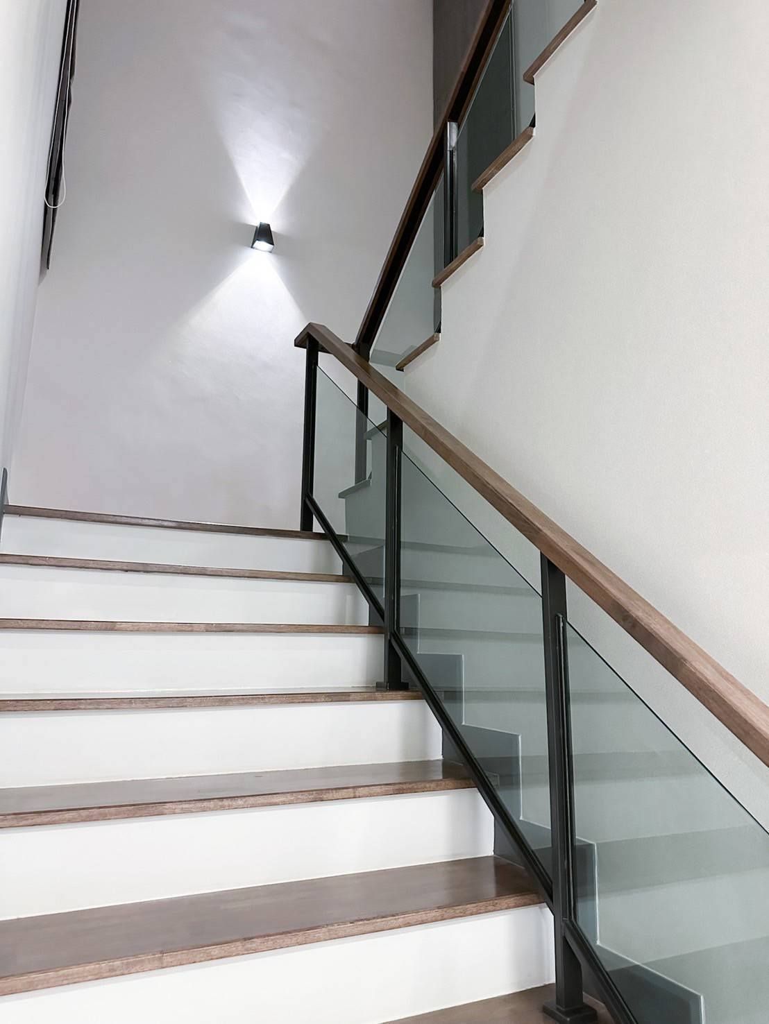 uploads/3efcf3ff-14c0-49cd-a97d-c18a86e0c28f/20bf2eab-f498-40f4-8e38-fce37a7d1a83