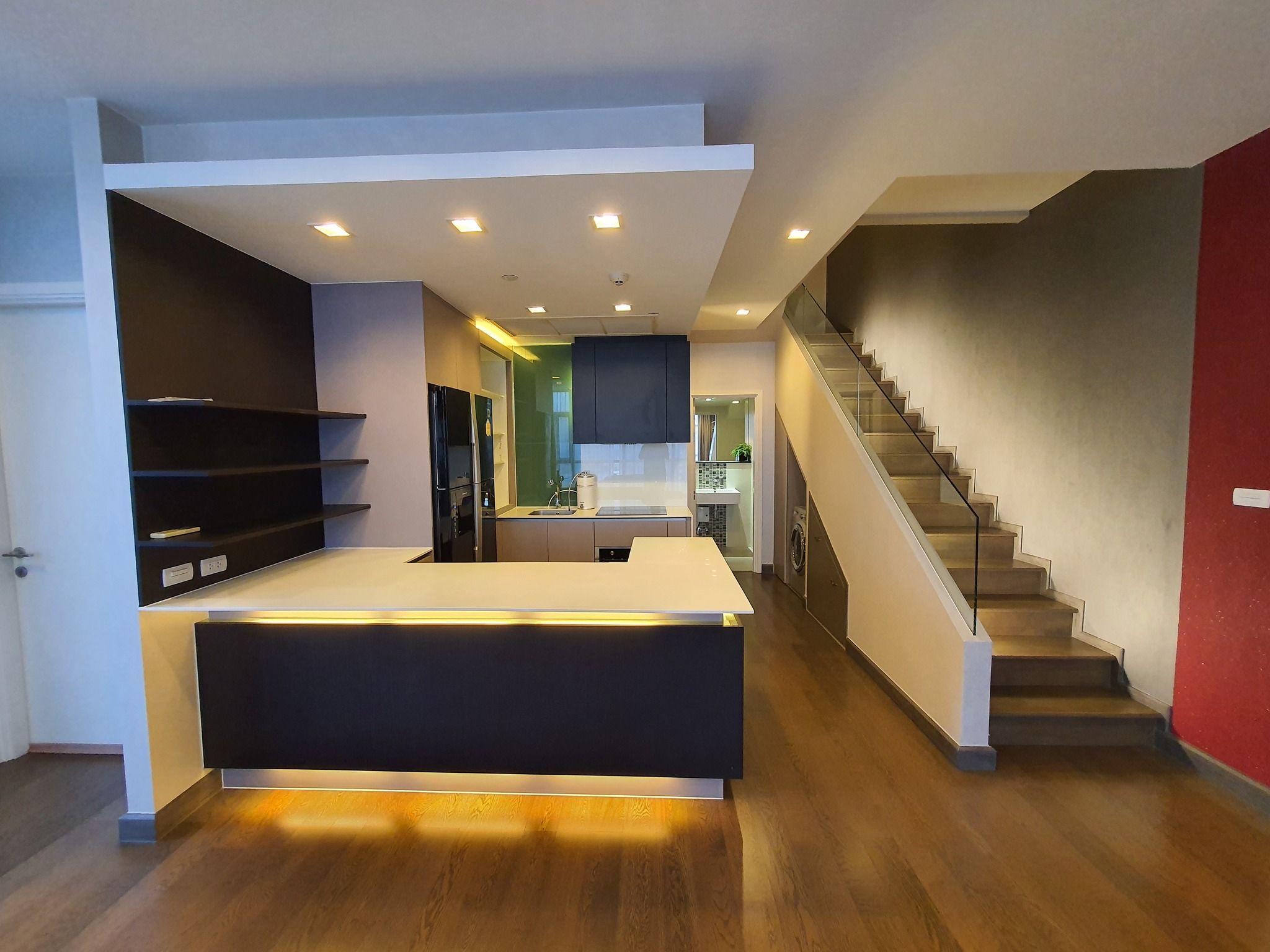 เออร์บาโน่ แอบโซลูท สาทร-ตากสิน - Image 17