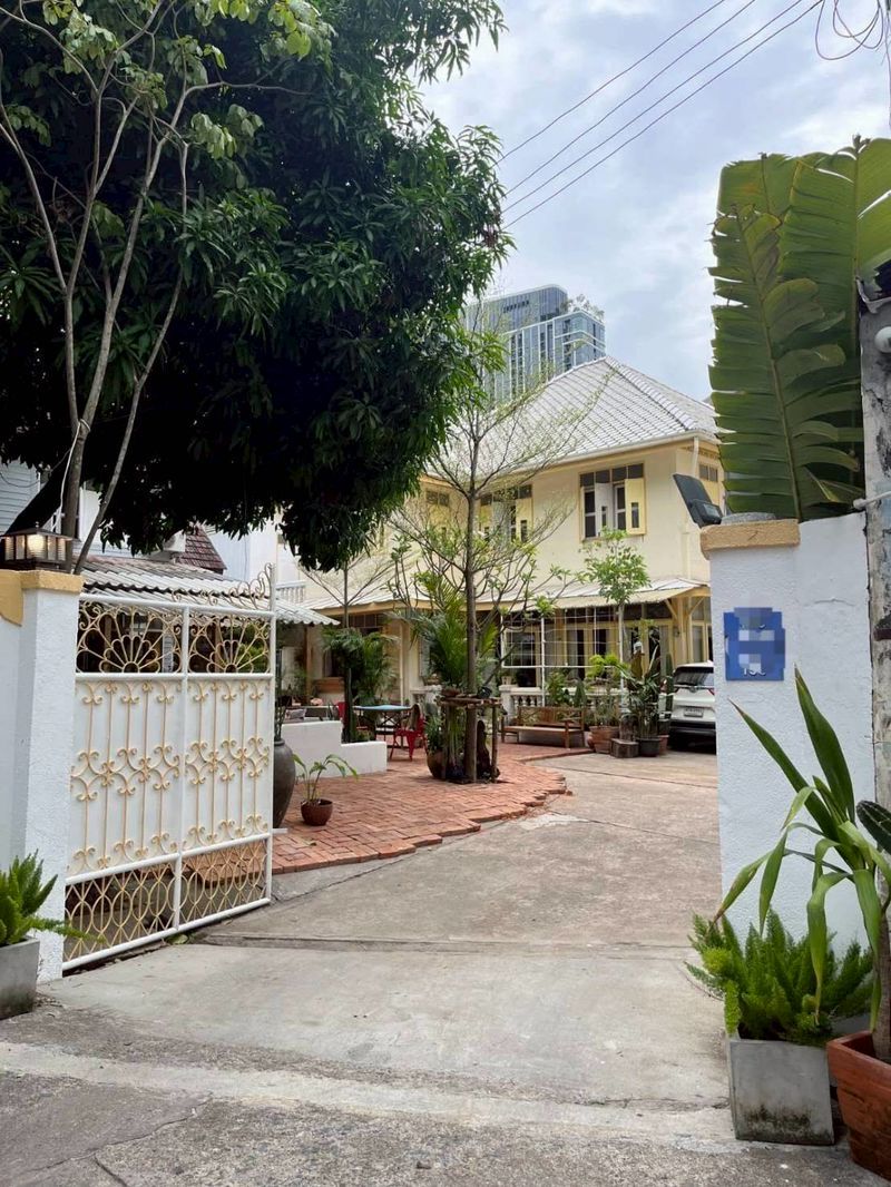 1 ห้องนอน บ้านเดี่ยว สำหรับขาย ใน สุริยวงศ์, บางรัก, กรุงเทพมหานคร - Image 2