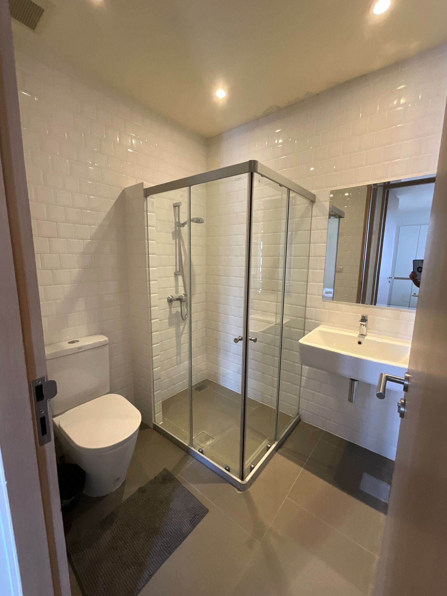 2 卧室 公寓 出租 在  - Image 6