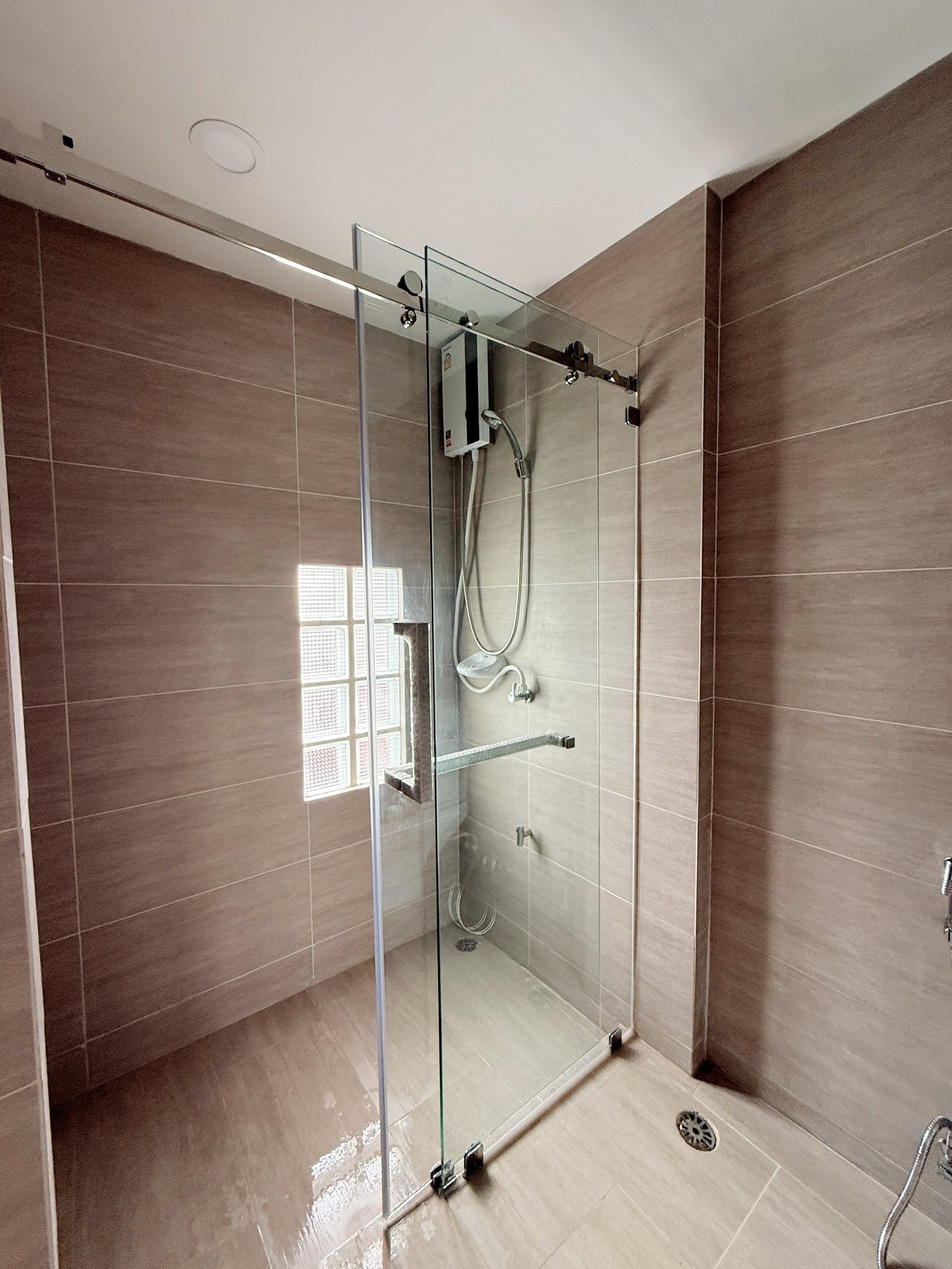 uploads/3efcf3ff-14c0-49cd-a97d-c18a86e0c28f/26a490de-f85e-45e2-a506-c6b2fe8436eb