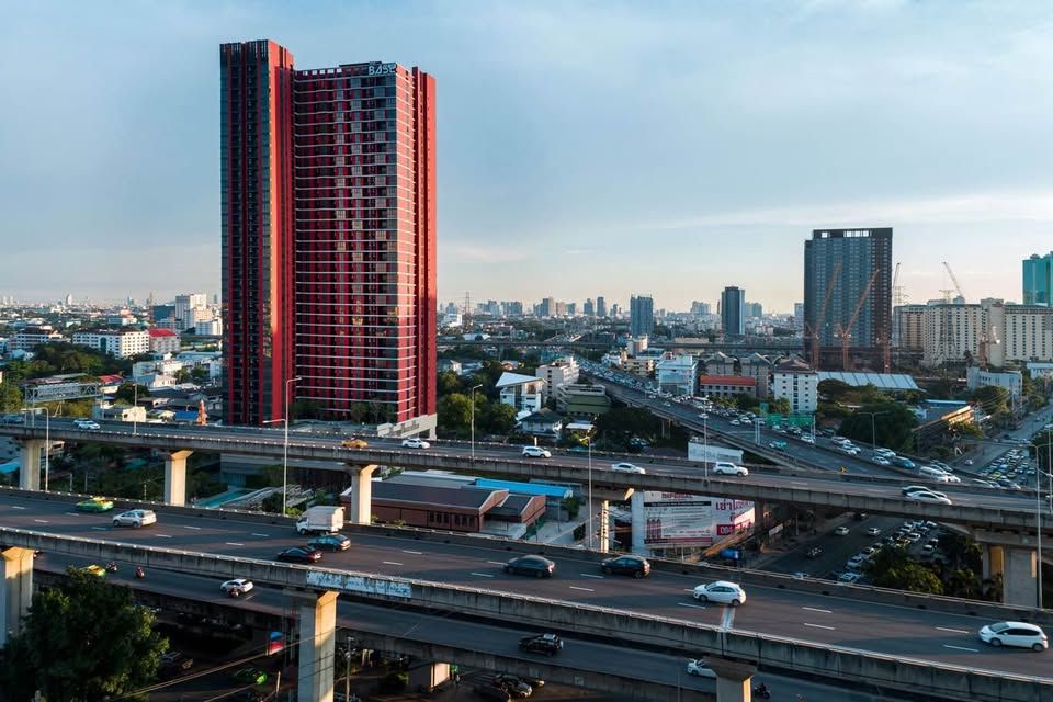 The BASE Garden Rama 9 - Image 9