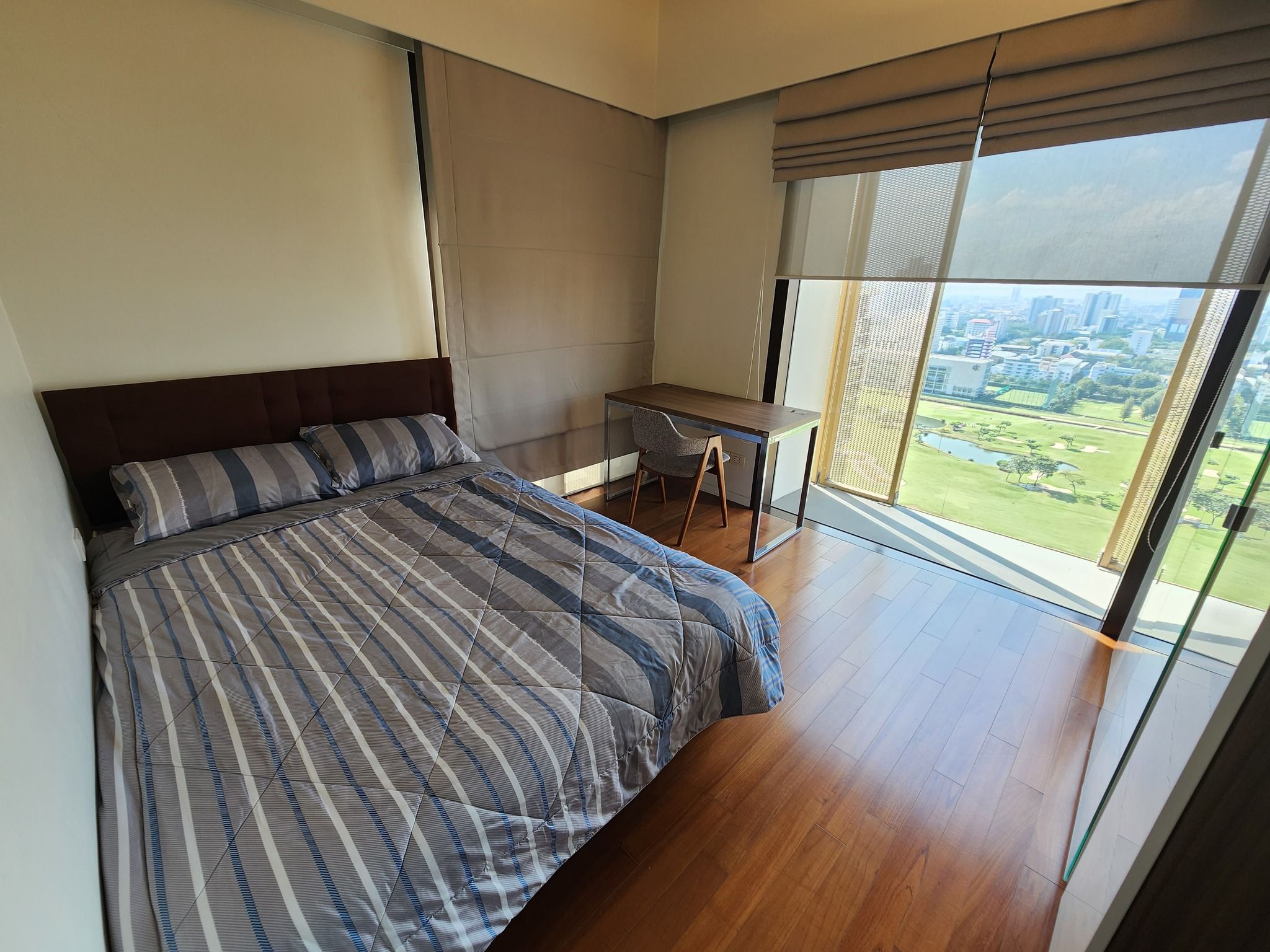 Hansar Rajdamri - Image 13