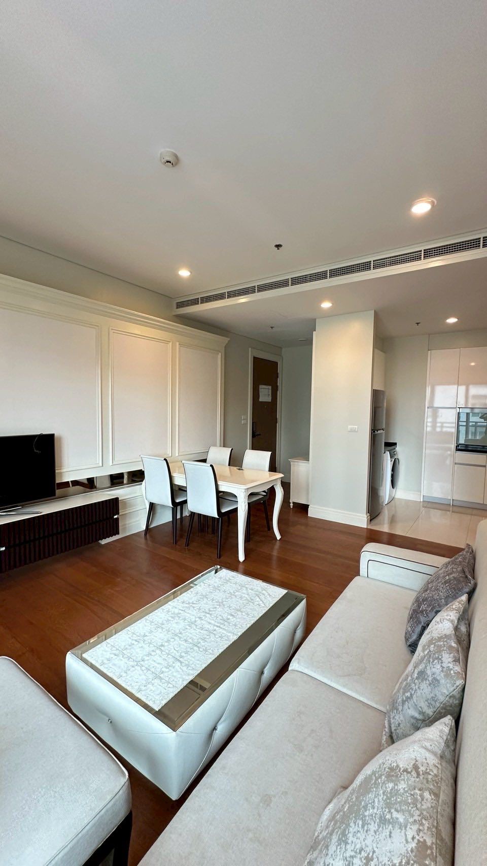 2 卧室 公寓 出租 在  - Image 4