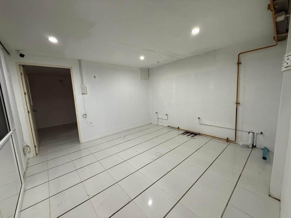  建筑物 出租 在  - Image 13