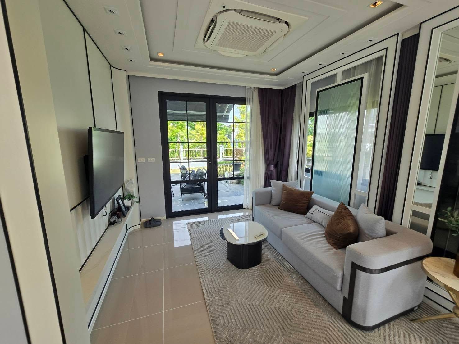 3 卧室 独立房屋 出租 在  - Image 2