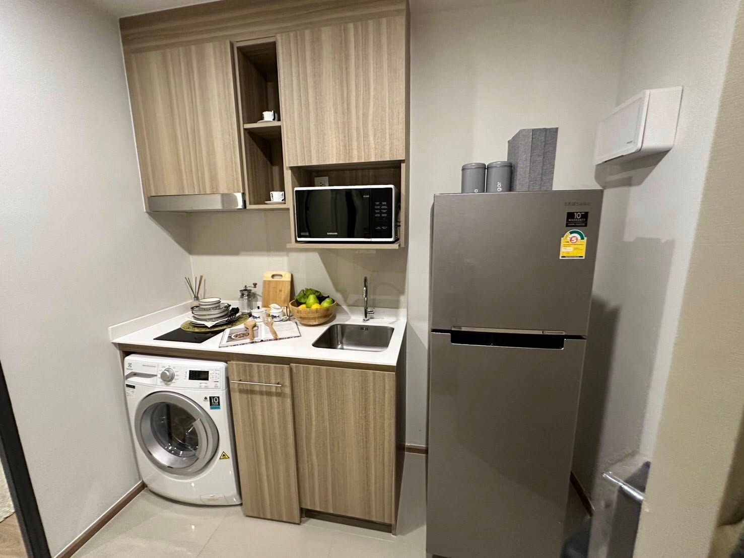 Life Rama 4 - Asoke - Image 6