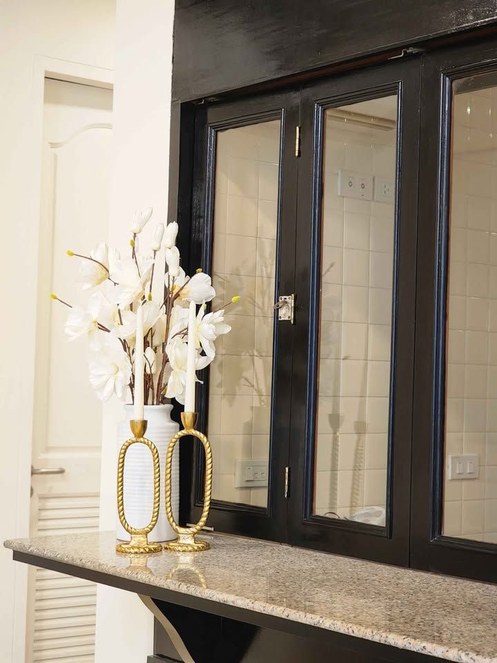 6 卧室 独立房屋 出租 在  - Image 8