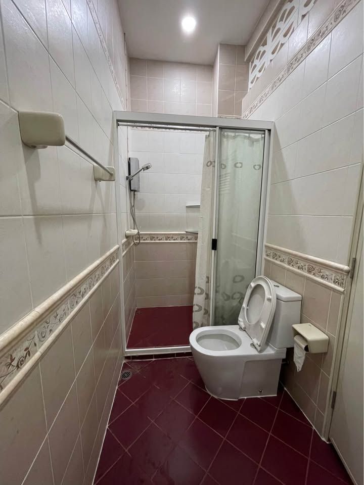  Building For Rent in Rong Mueang, Pathum Wan, Bangkok - Image 16