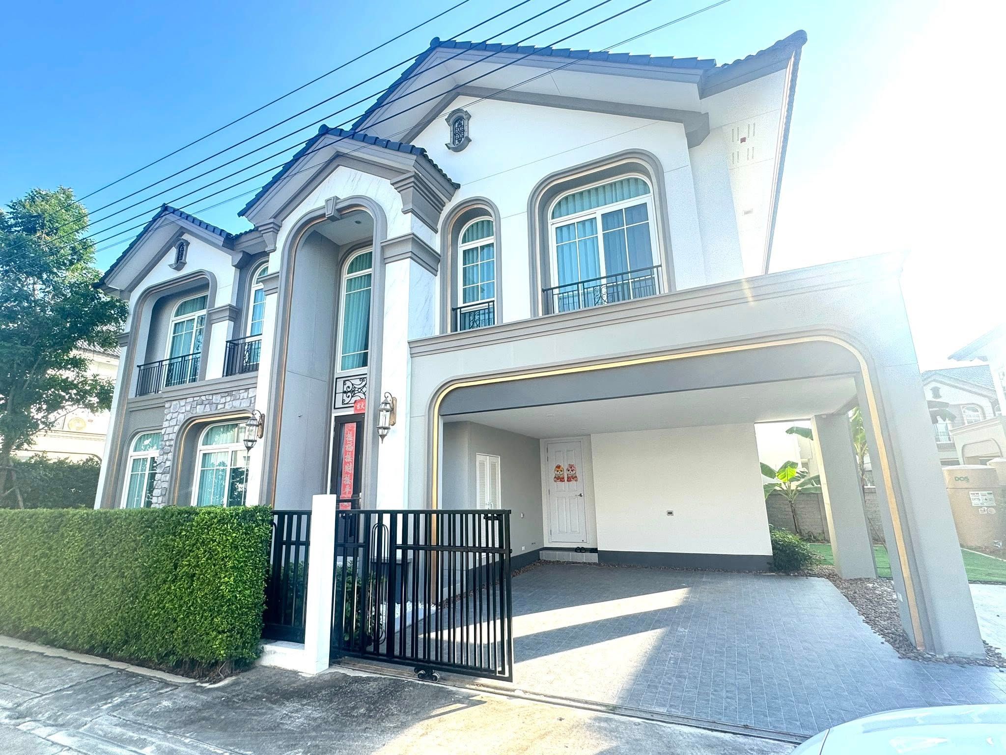 5 卧室 独立房屋 出售 在  - Image 1