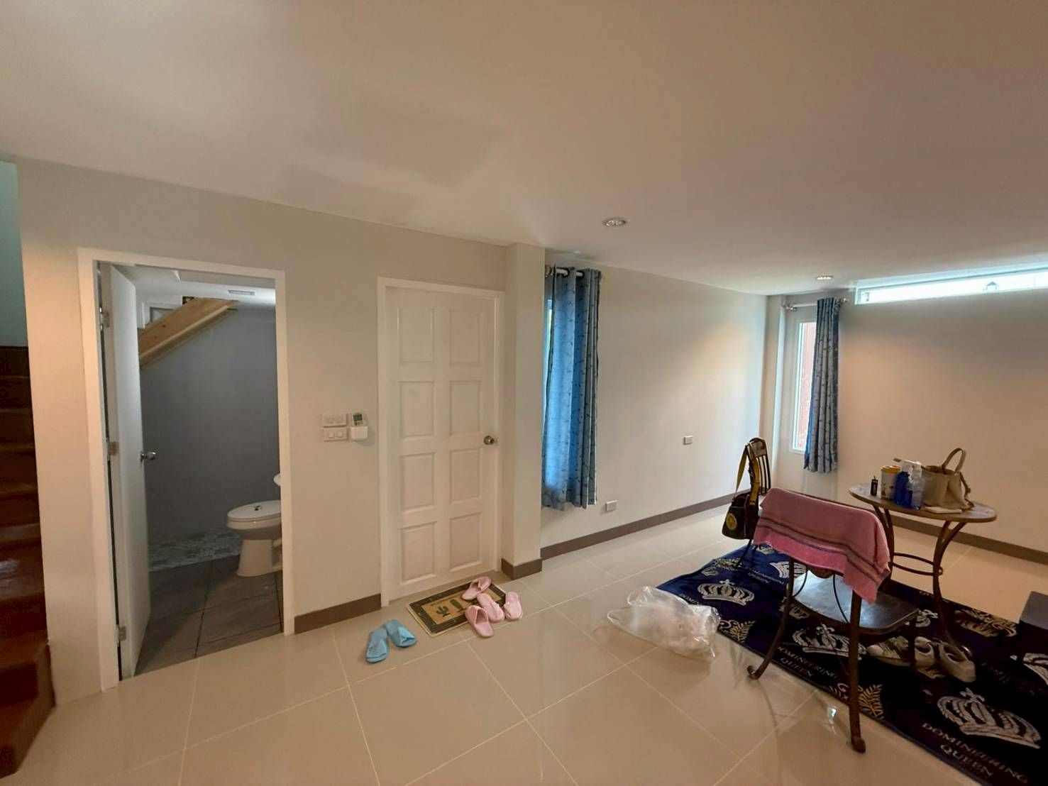 2 卧室 独立房屋 出租 在  - Image 2