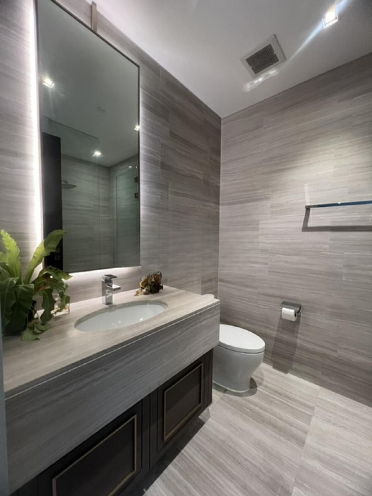 เดอะ ดิโพลแมท 39 - Image 9