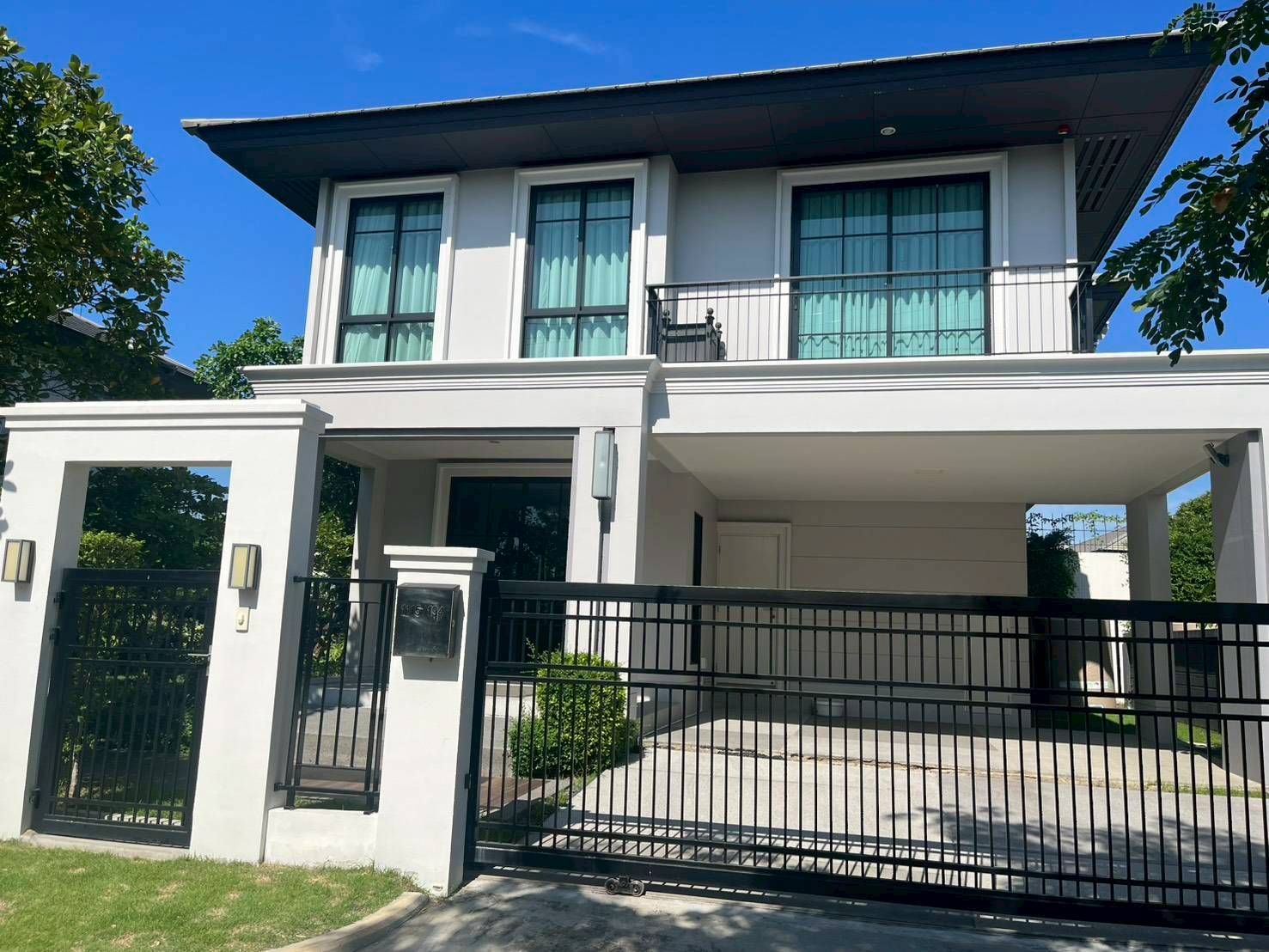 3 卧室 独立房屋 出售 在  - Image 1