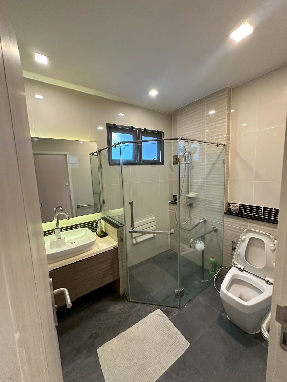 uploads/3efcf3ff-14c0-49cd-a97d-c18a86e0c28f/374d2305-20ae-4235-862a-0898ddb15b3f