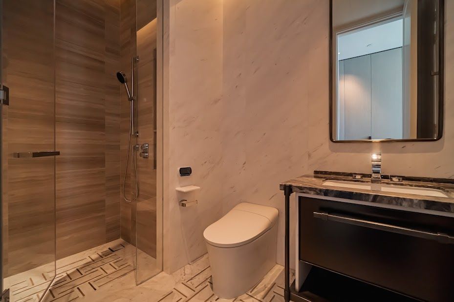 3 Bedroom Condo For Sale in Lumphini, Pathum Wan, Bangkok - Image 30