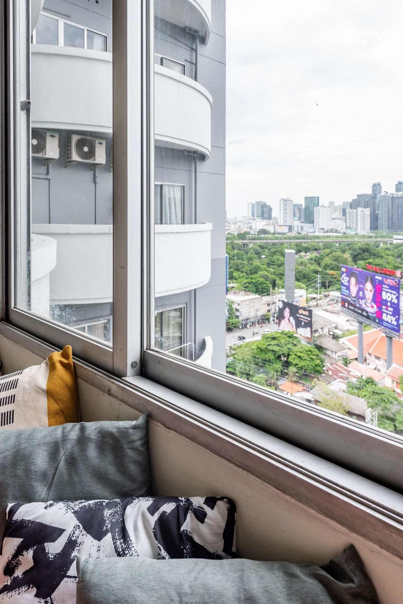 วิทยุ คอมเพล็กซ์ - Image 8