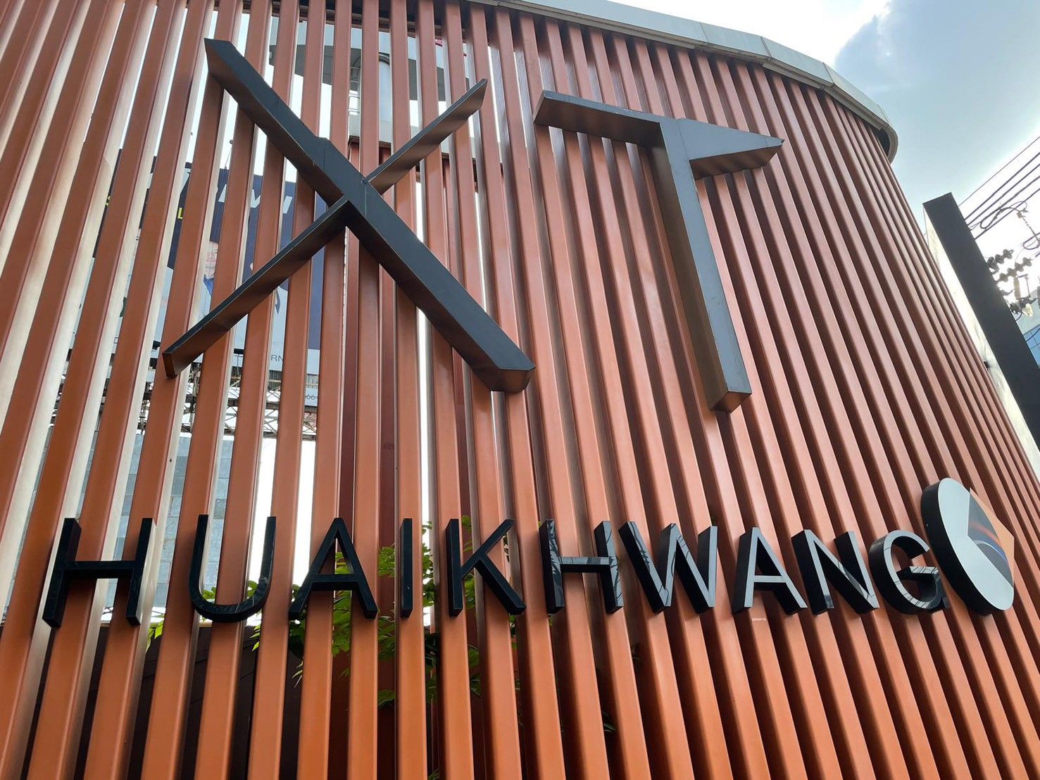 XT Huaikhwang - Image 7