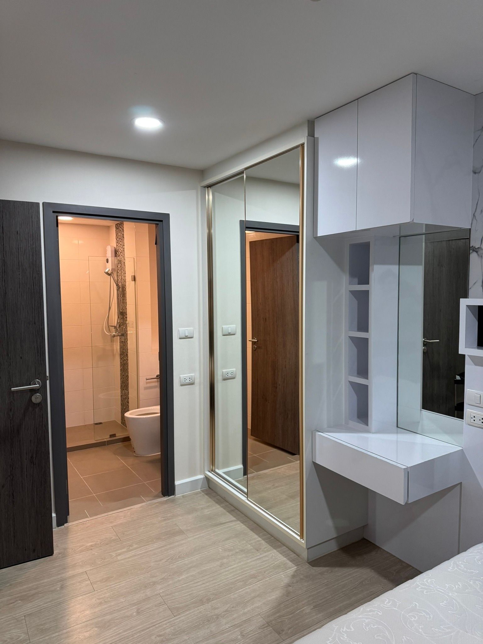 เมโทร ลักซ์ โรสโกลด์ พหลฯ-สุทธิสาร - Image 12