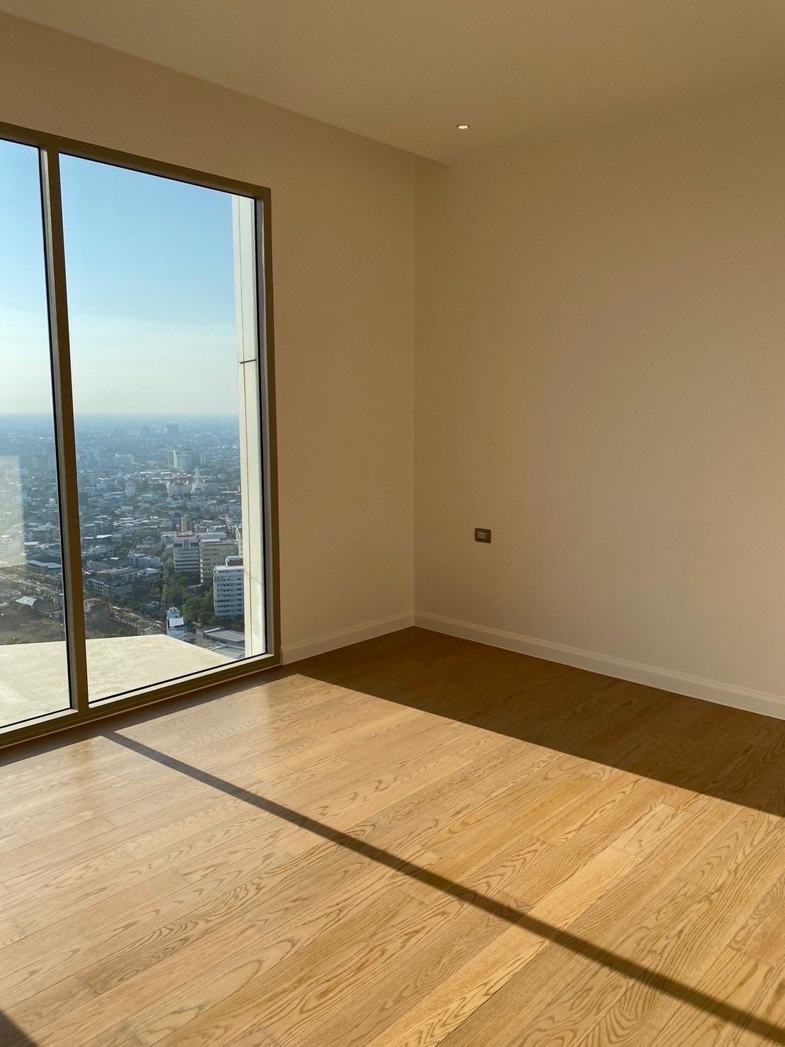 แมกโนเลียส์ วอเตอร์ฟรอนท์ เรสซิเดนซ์ - Image 4