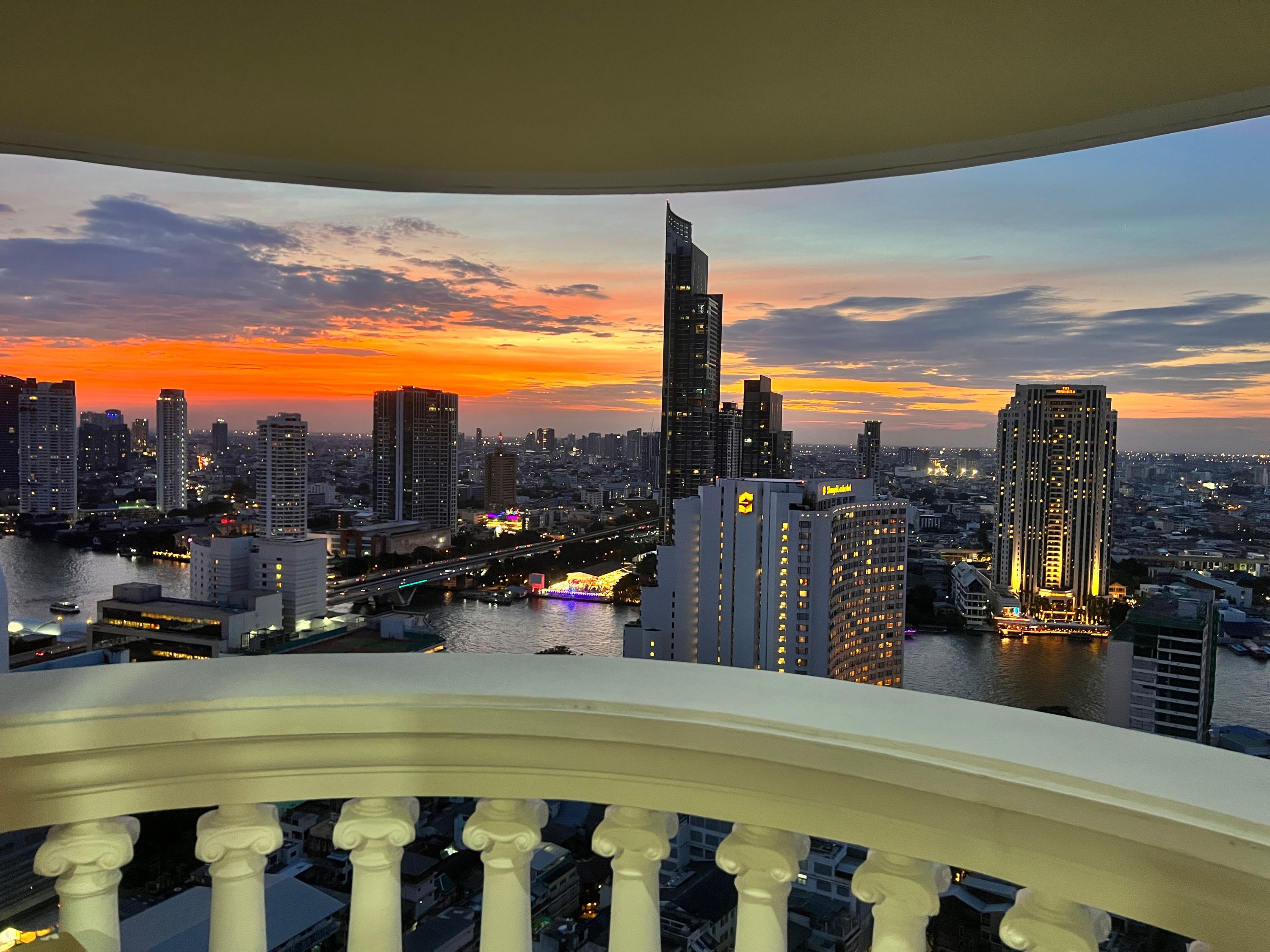 สเตท ทาวเวอร์ - Image 10