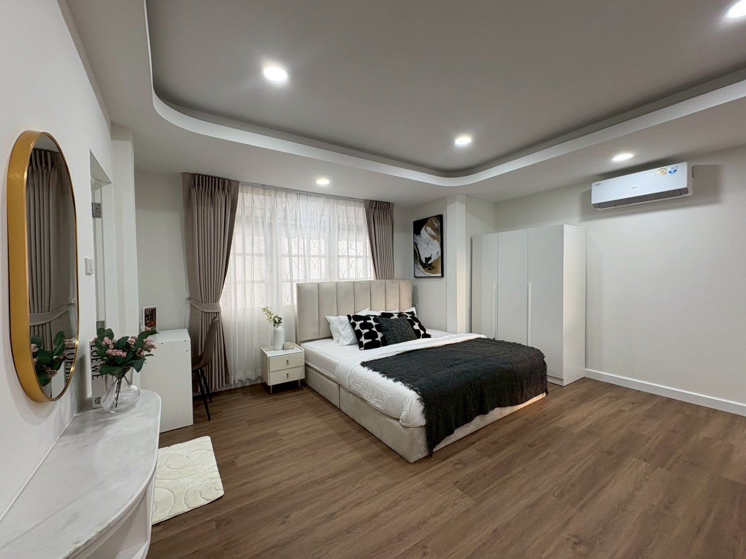 5 卧室 独立房屋 出租 在  - Image 21