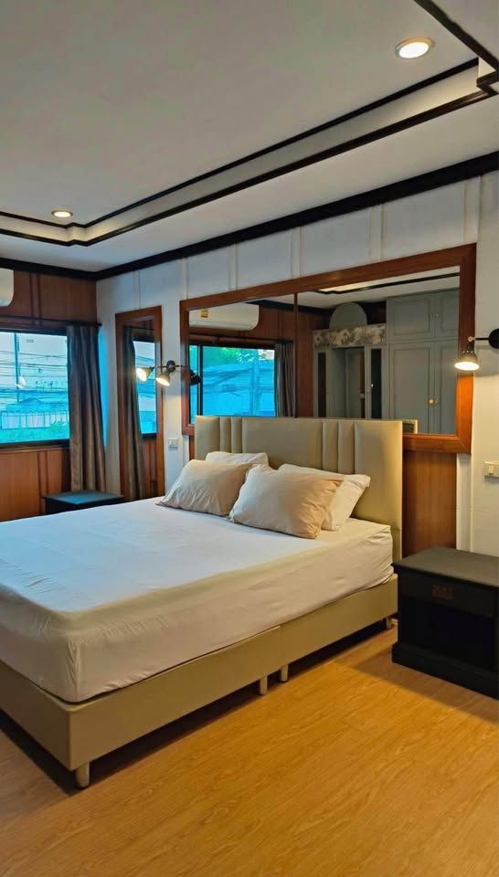 3 Bedroom House For Rent in Pathum Wan, Pathum Wan, Bangkok - Image 3