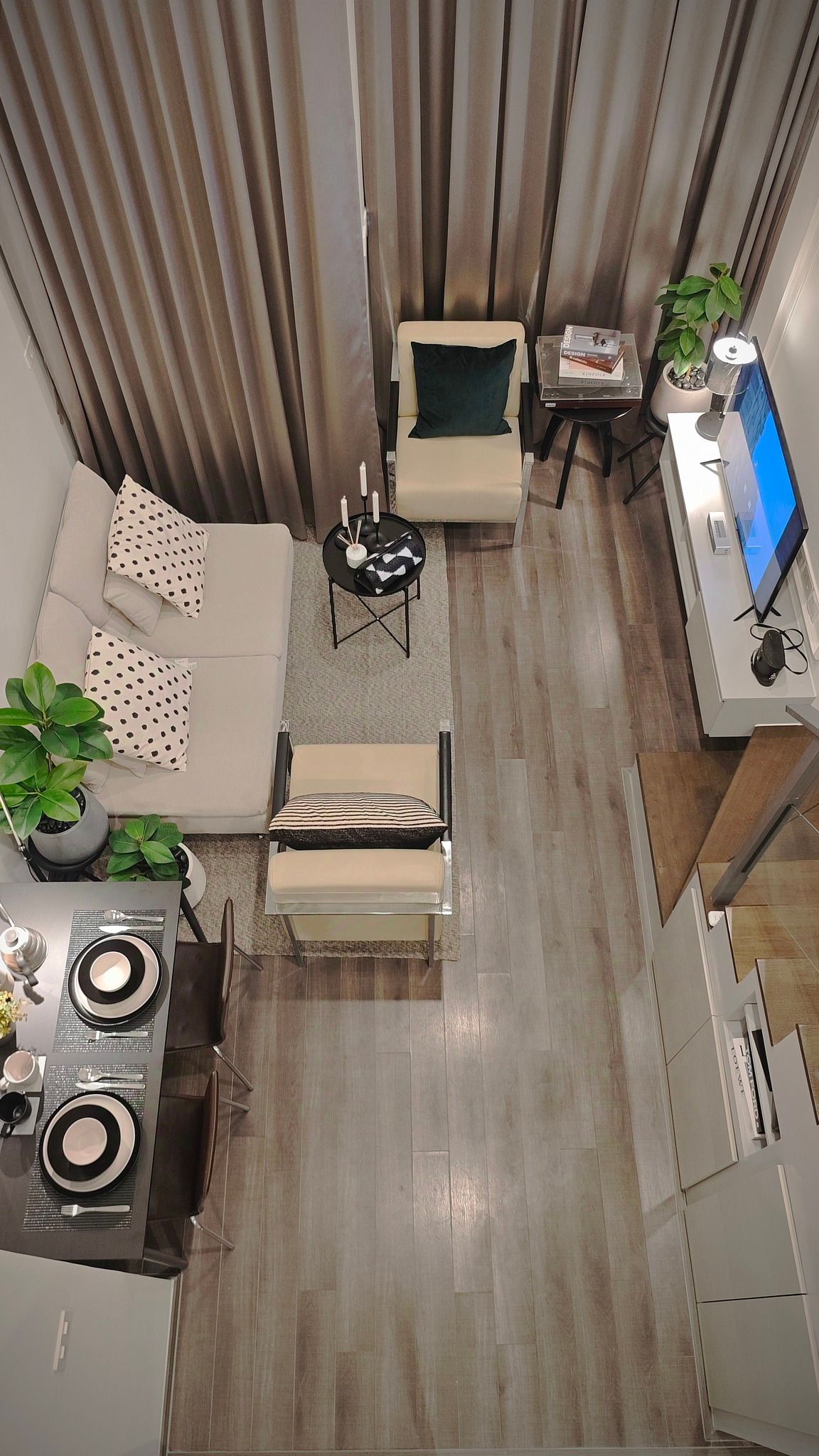 ไนท์บริดจ์ สเปซ พระราม 9 - Image 1