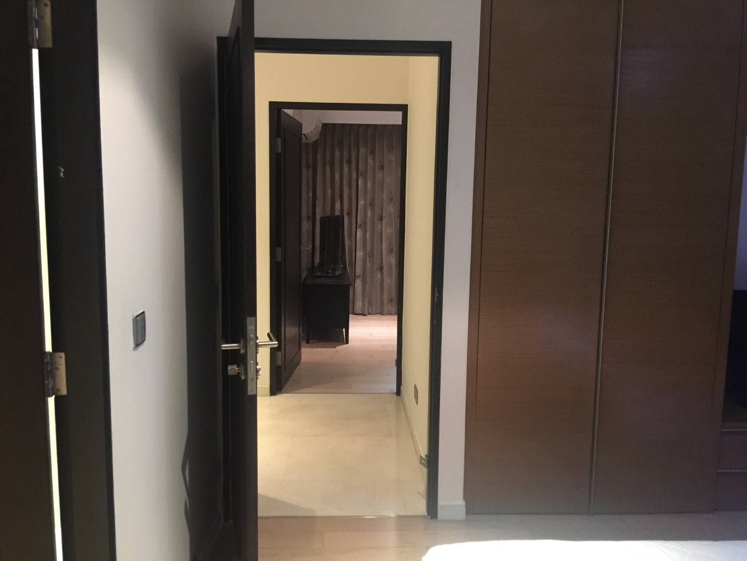 3 卧室 公寓 出租 在  - Image 22