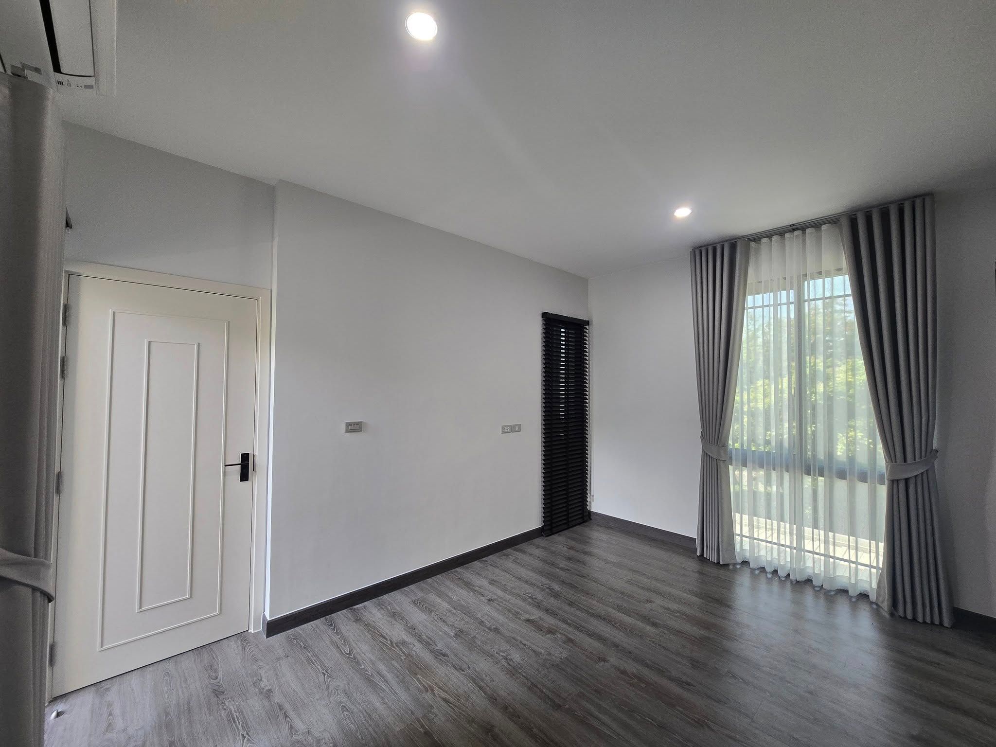 Baan Klang Muang CLASSE Sukhumvit 77 - Image 10