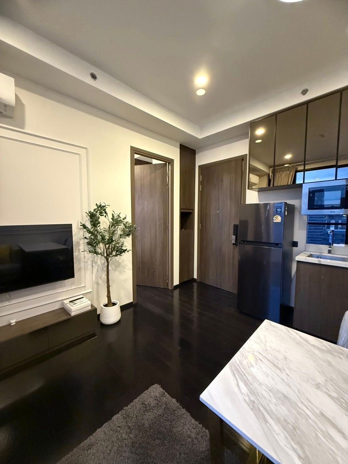 1 卧室 公寓 出租 在  - Image 3