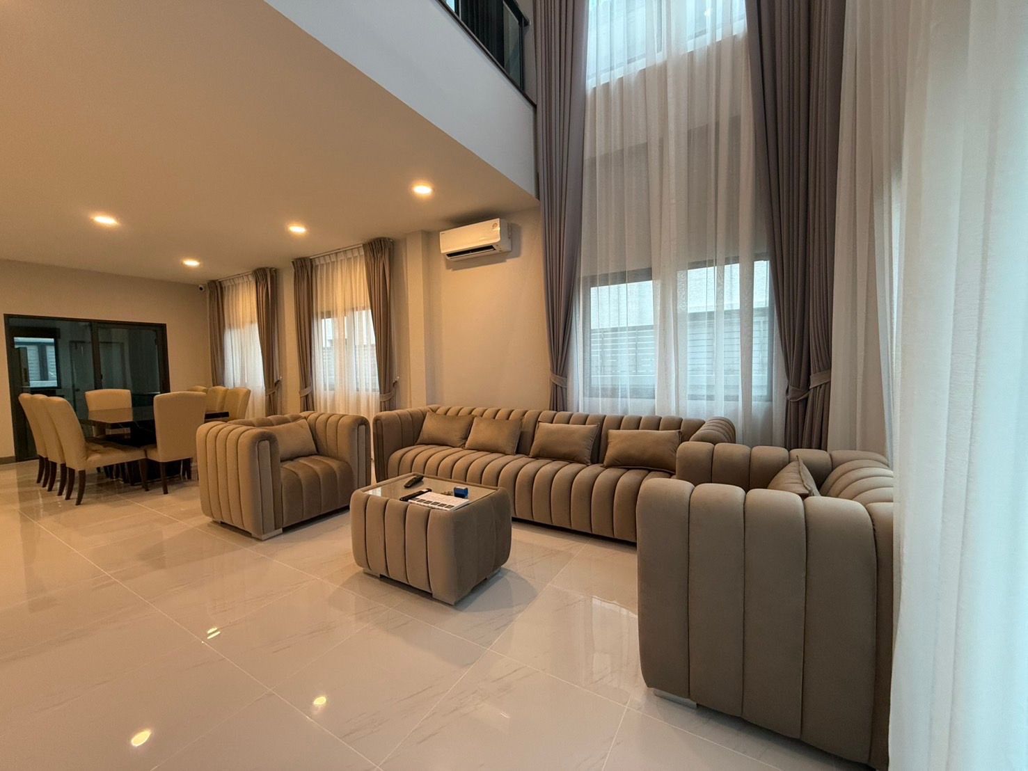 uploads/3efcf3ff-14c0-49cd-a97d-c18a86e0c28f/495319c0-c8f5-422c-aef2-f3a533decacc