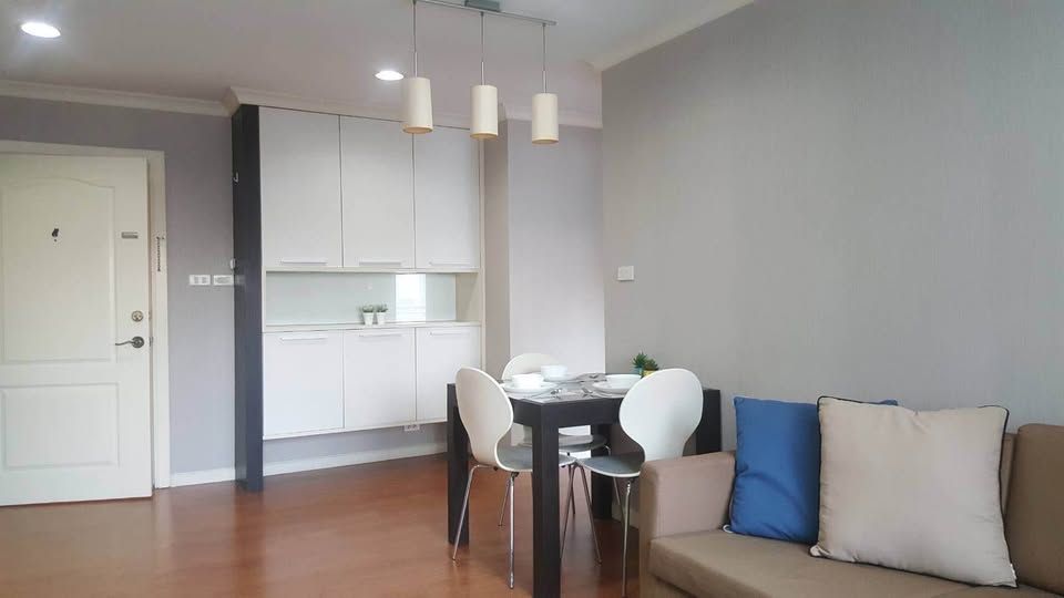 Lumpini Suite Sukhumvit 41 - Image 2