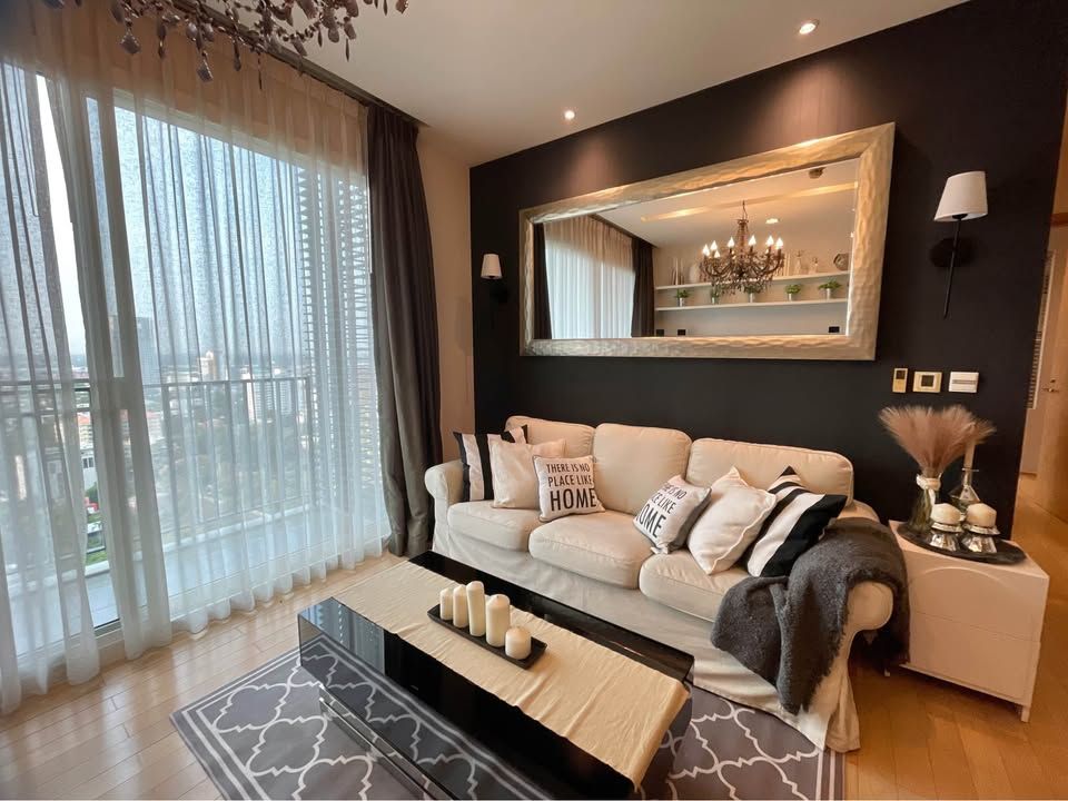 Siri at Sukhumvit - Image 1