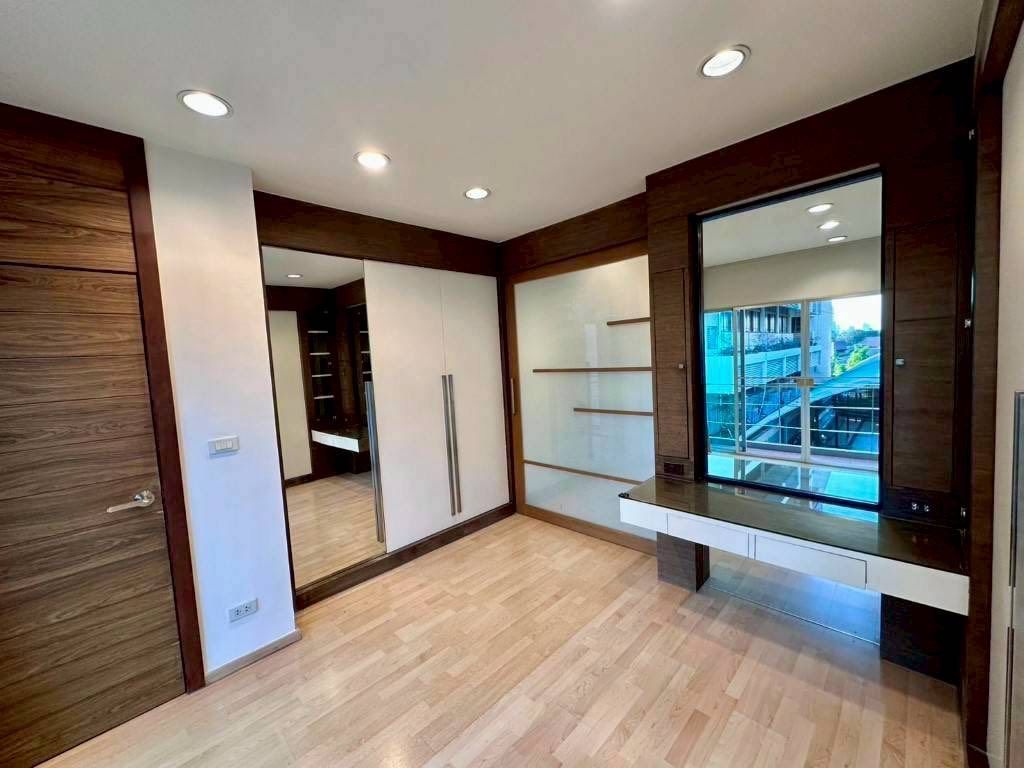 3 卧室 联排别墅 出租 在  - Image 15