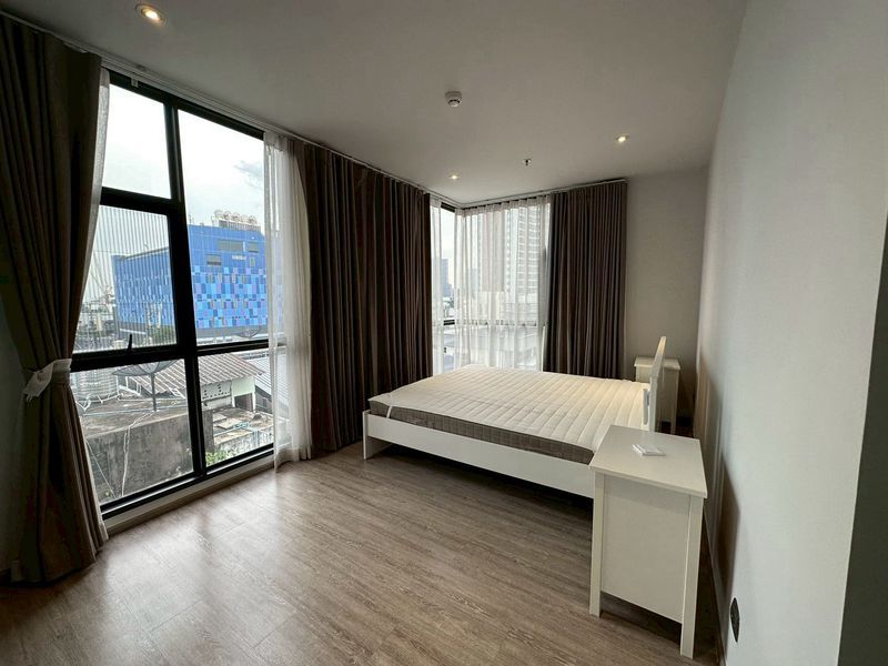 ริทึ่ม เอกมัย - Image 3