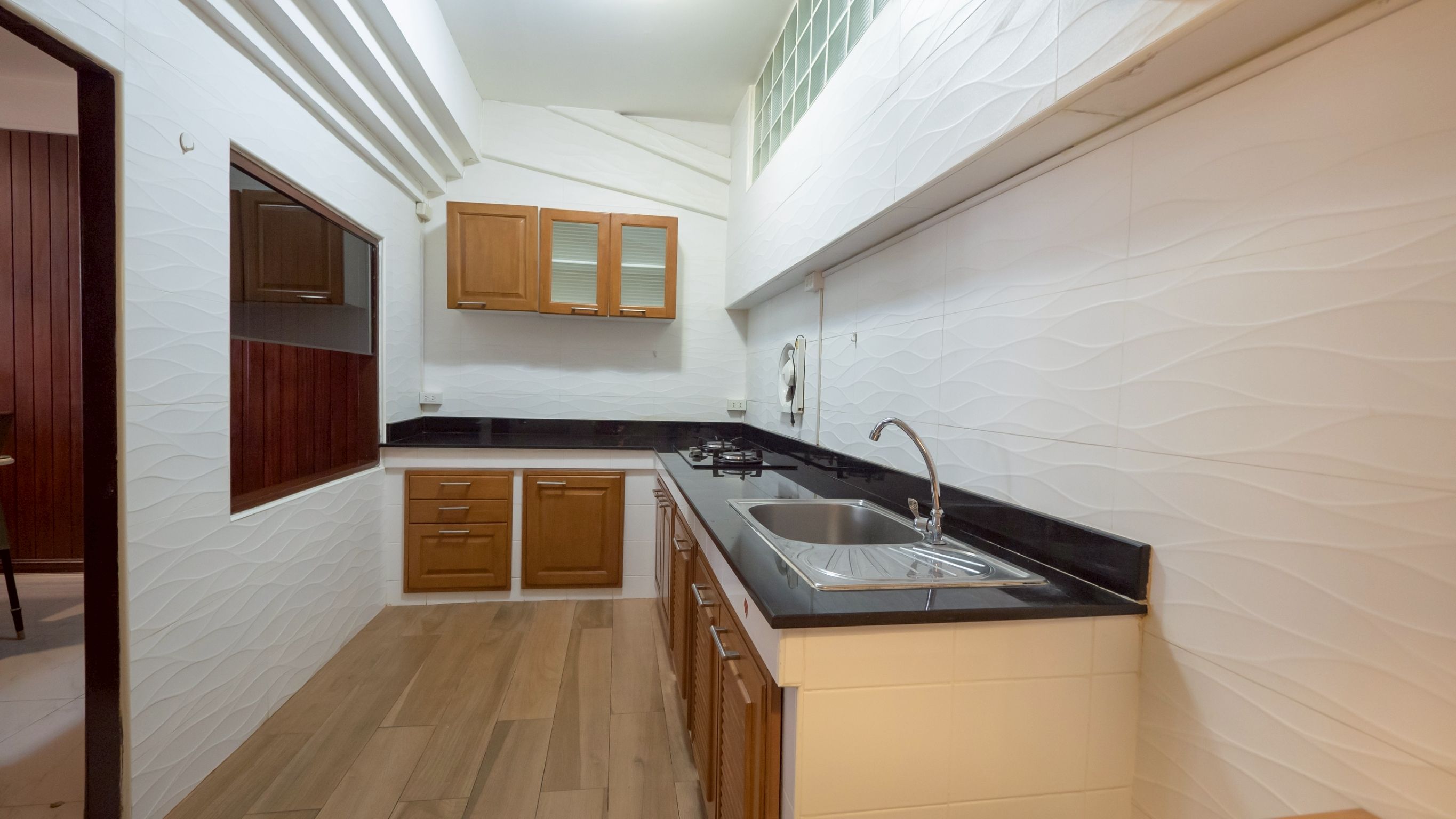 5 卧室 联排别墅 出租 在  - Image 7