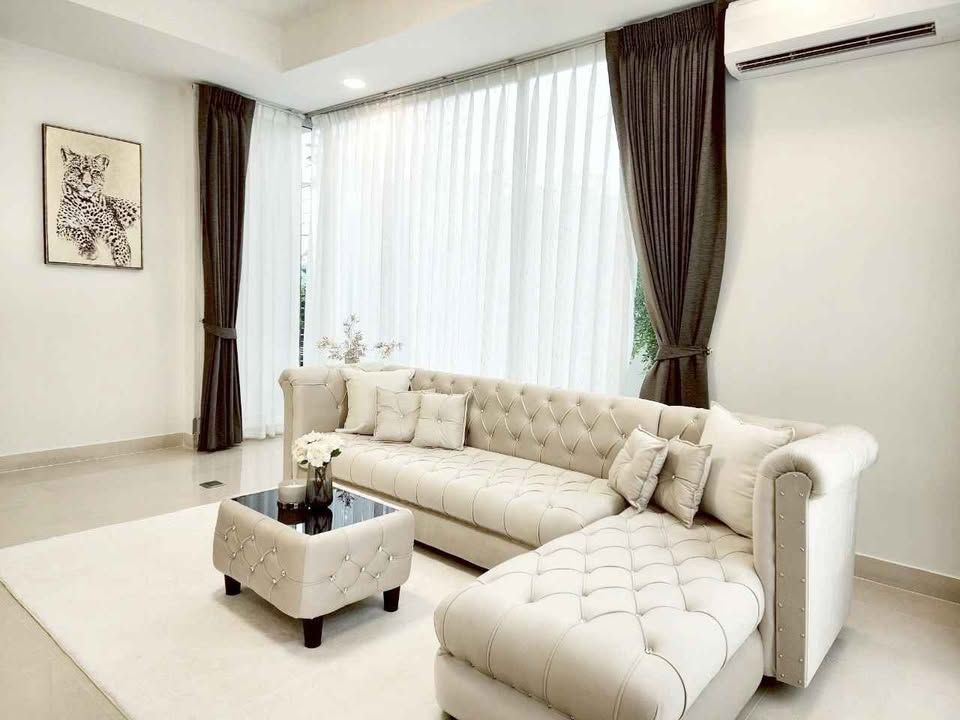 6 卧室 独立房屋 出租 在  - Image 4