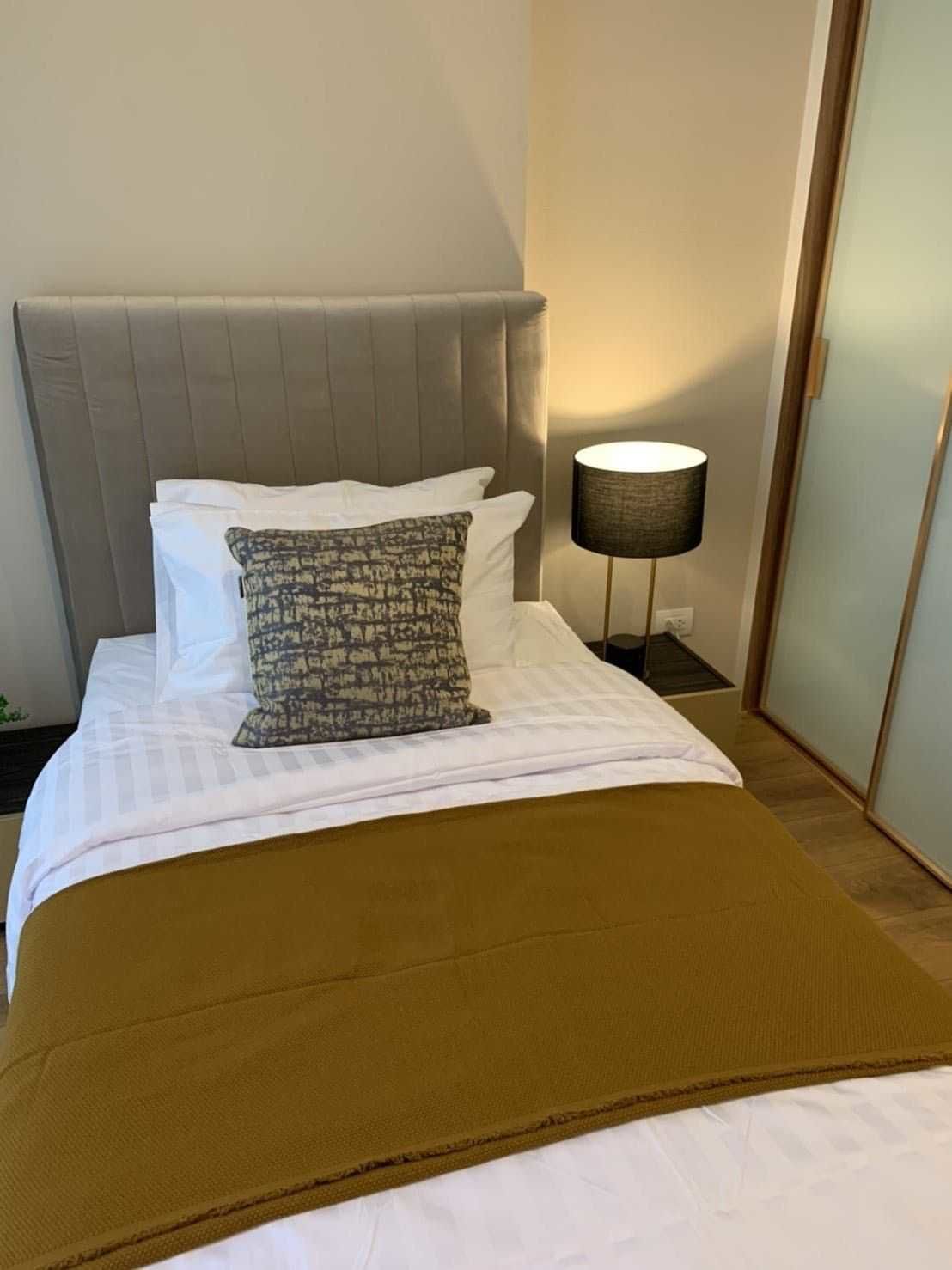 Noble BE 33 - Image 13