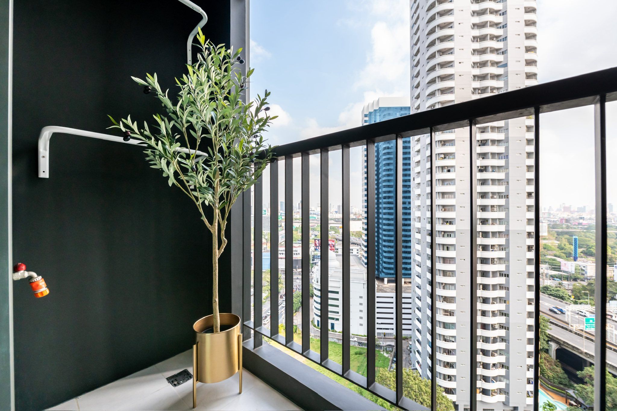 Life One Wireless - Image 9