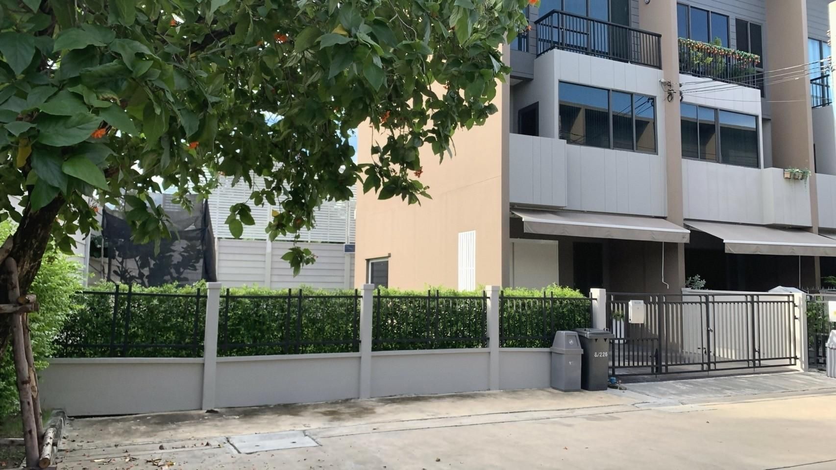 3 卧室 联排别墅 出售 在  - Image 7