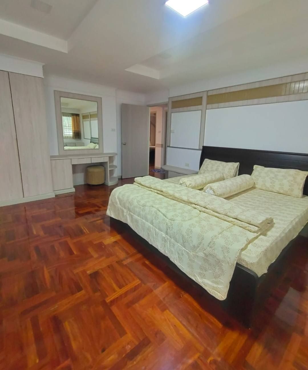 D.H.Grand Tower - Image 12