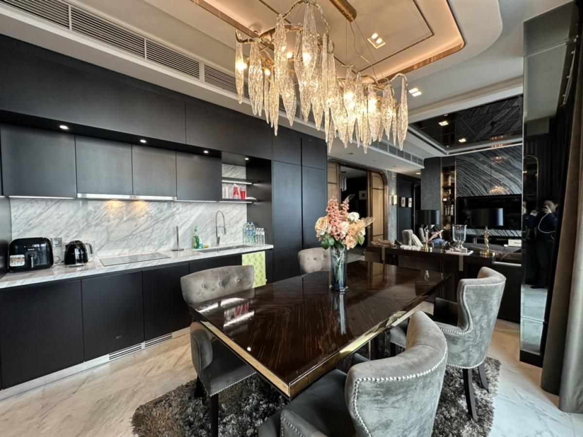 The Monument Thong Lo - Image 18