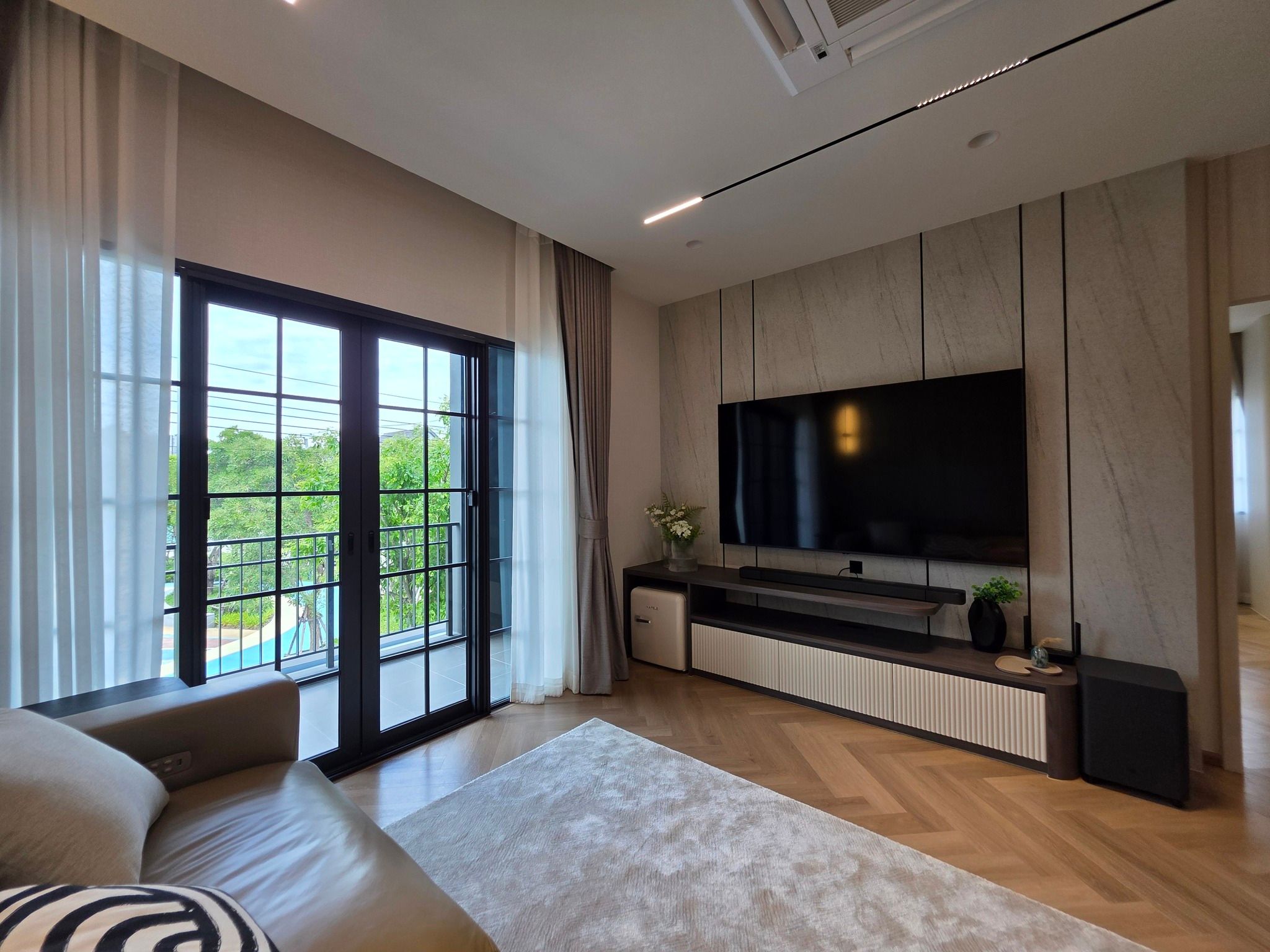 uploads/3efcf3ff-14c0-49cd-a97d-c18a86e0c28f/55561fa7-8d0d-4b82-bc2a-331842a0cf84