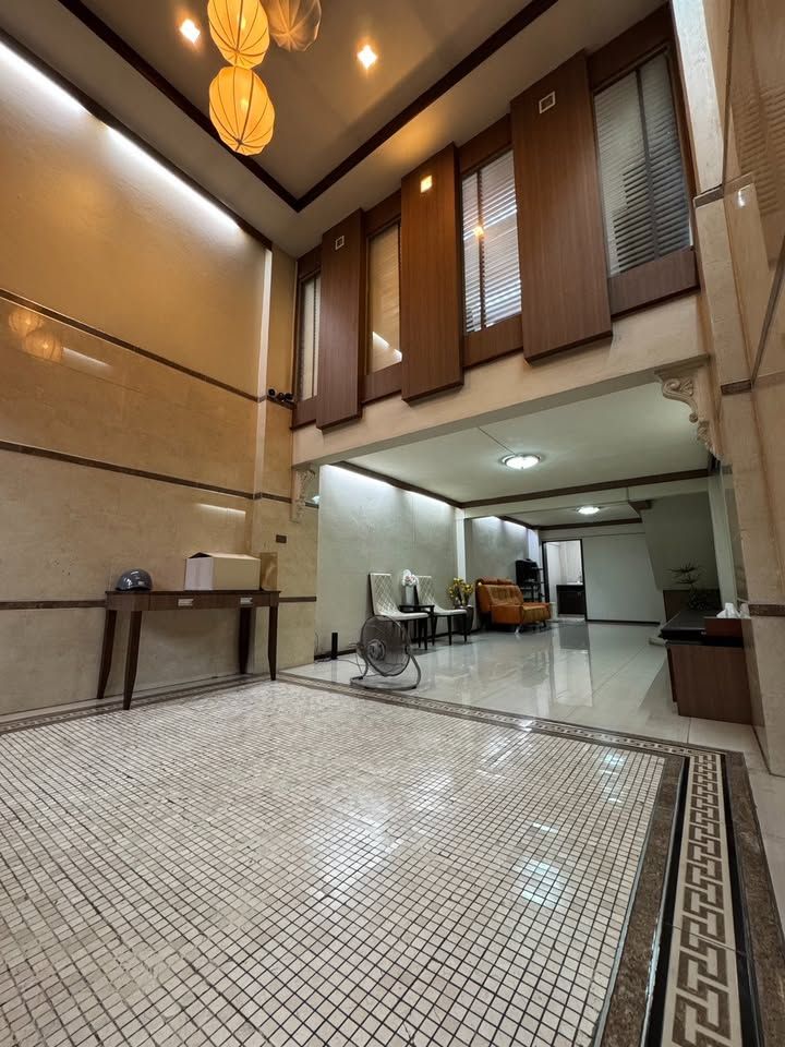  建筑物 出租 在  - Image 2