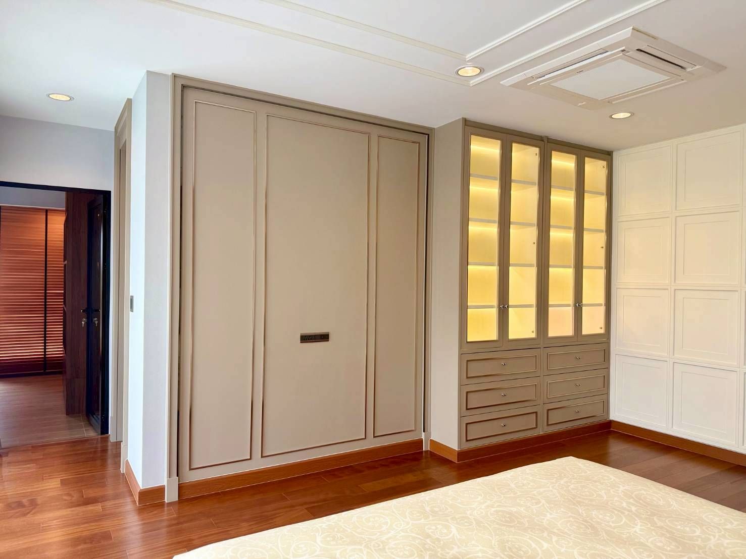 Blue Lagoon 2 - Image 15